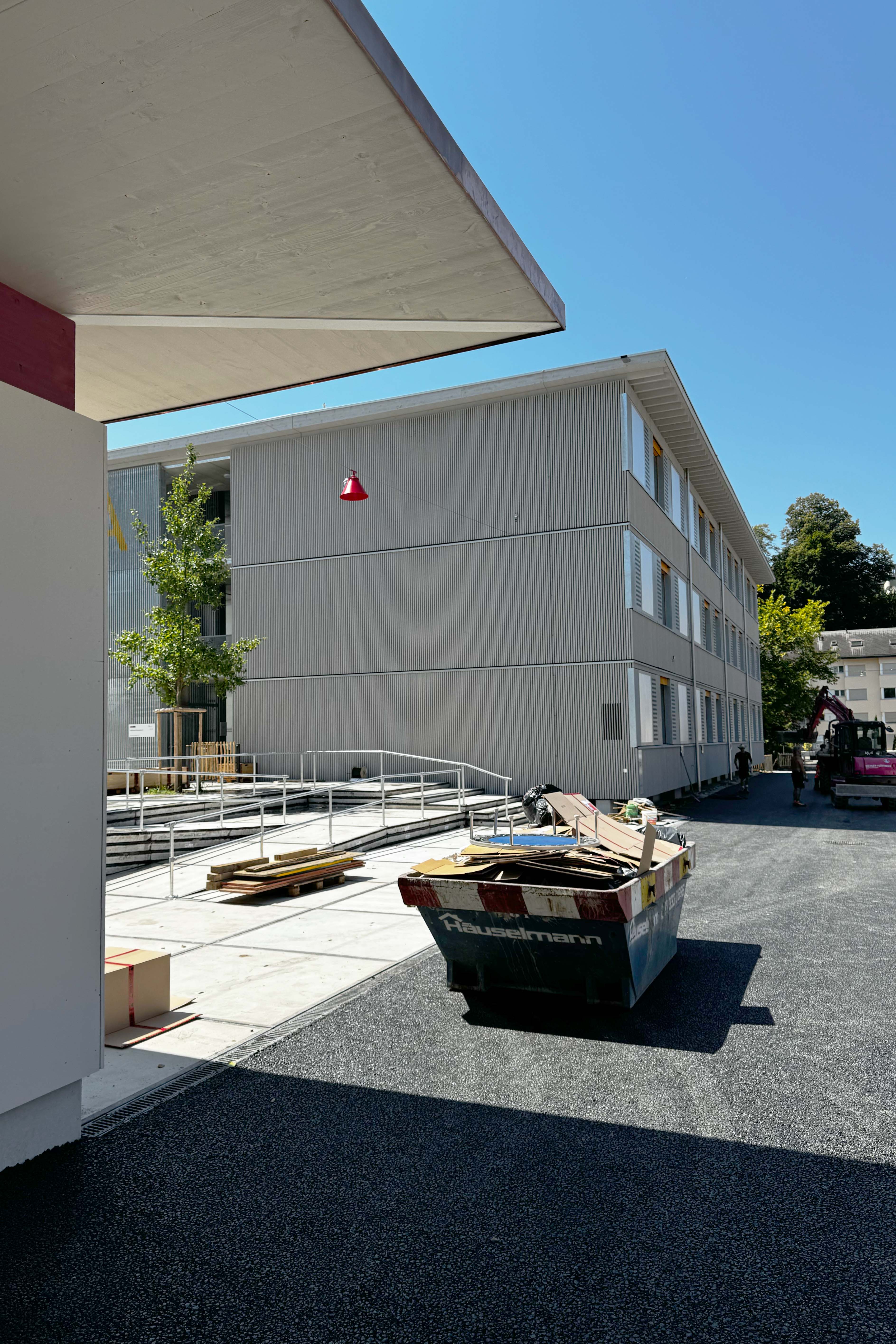 https://lichtbau.ch/wp-content/uploads/2025/08/Schulprovisorium_Gaswerkareal_Lichtbau_3.jpg